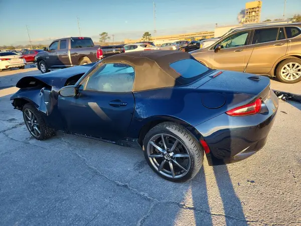 JM1NDAD79M0454616 2021 MAZDA MX-5 - Image 2
