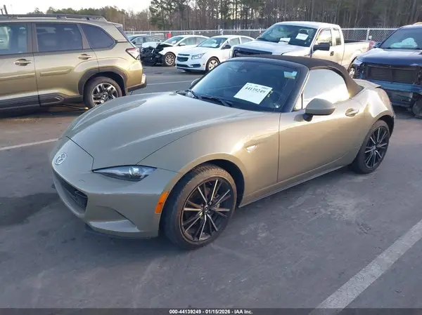 JM1NDAD79R0605400 2024 MAZDA MX-5 - Image 2