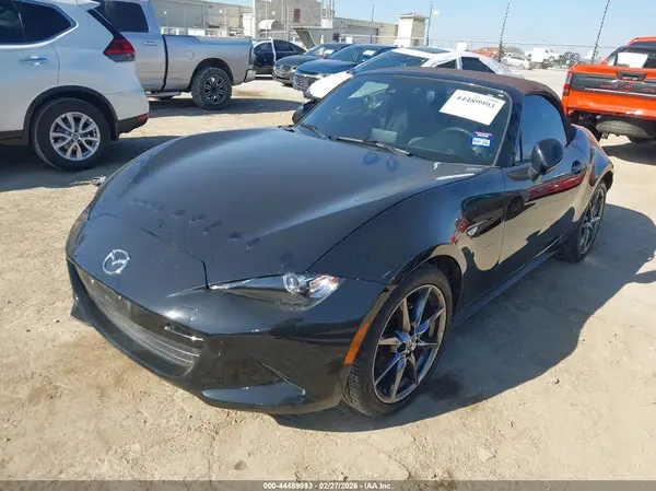 JM1NDAD7XJ0201767 2018 MAZDA MX-5 - Image 2