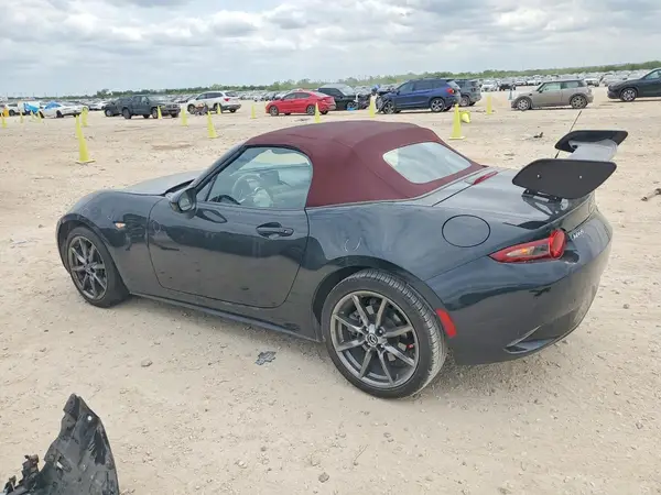 JM1NDAD7XJ0204068 2018 MAZDA MX-5 - Image 2