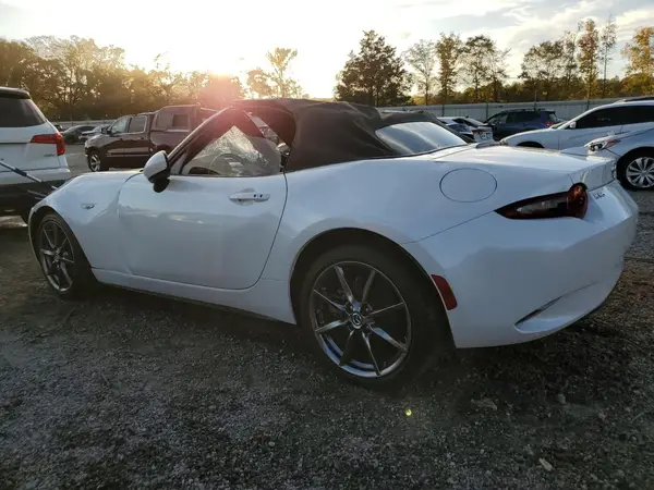 JM1NDAD7XL0410784 2020 MAZDA MX-5 - Image 2