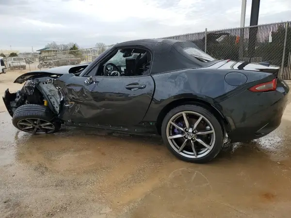 JM1NDAD7XP0553451 2023 MAZDA MX-5 - Image 2