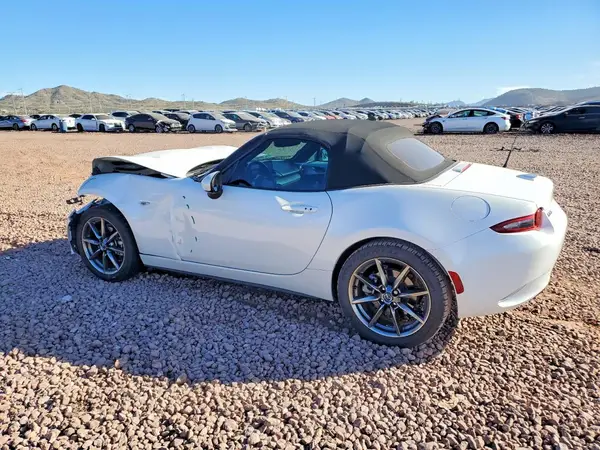 JM1NDAD7XP0558035 2023 MAZDA MX-5 - Image 2