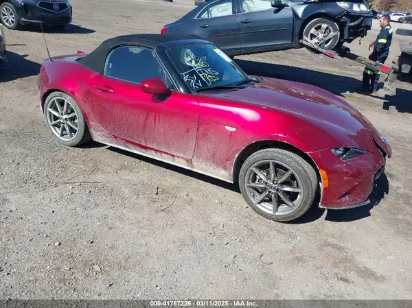 JM1NDAD7XP0560884 2023 MAZDA MX-5 - Image 1