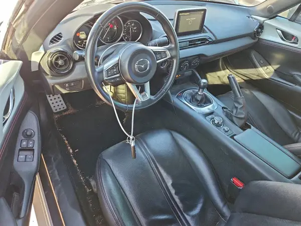JM1NDAL71H0108700 2017 MAZDA MX-5 - Image 8