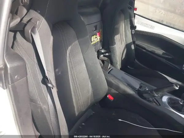 JM1NDAL76L0418575 2020 MAZDA MX-5 - Image 8