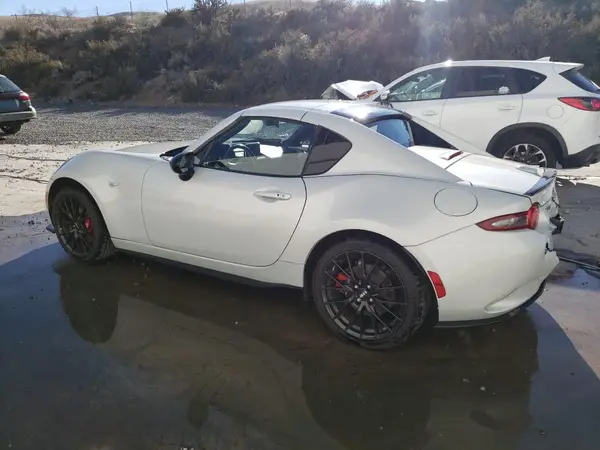 JM1NDAL77H0106899 2017 MAZDA MX-5 - Image 2