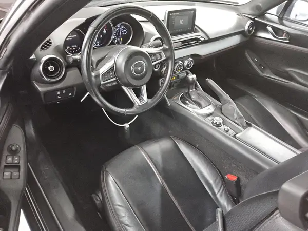 JM1NDAM70H0100330 2017 MAZDA MX-5 - Image 8