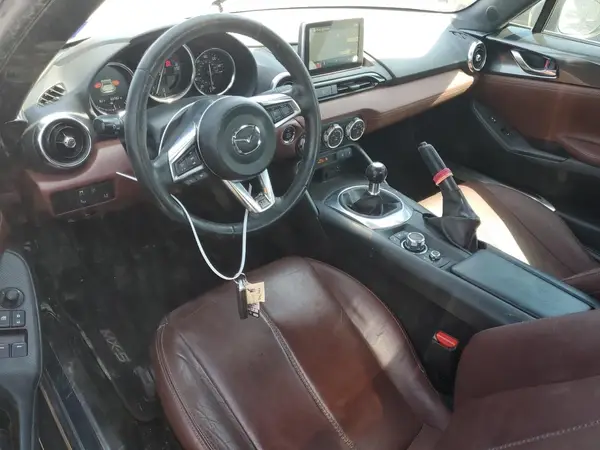 JM1NDAM71H0100319 2017 MAZDA MX-5 - Image 8