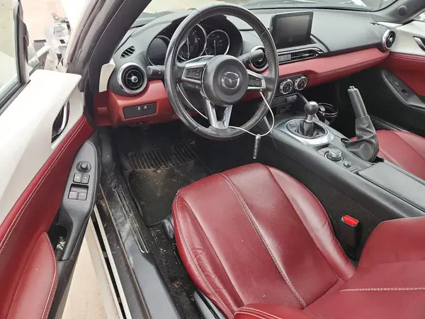 JM1NDAM71L0416490 2020 MAZDA MX-5 - Image 8