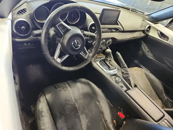 JM1NDAM71N0505043 2022 MAZDA MX-5 - Image 8