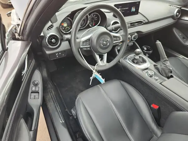 JM1NDAM72R0607246 2024 MAZDA MX-5 - Image 8