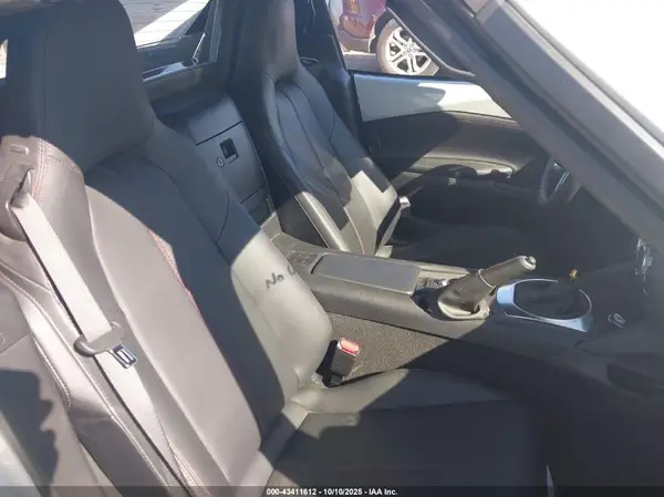JM1NDAM74J0200078 2018 MAZDA MX-5 - Image 8