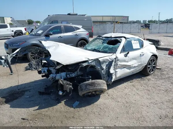 JM1NDAM74N0503948 2022 MAZDA MX-5 - Image 2