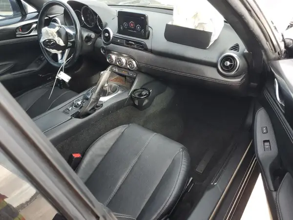 JM1NDAM75L0411972 2020 MAZDA MX-5 - Image 8