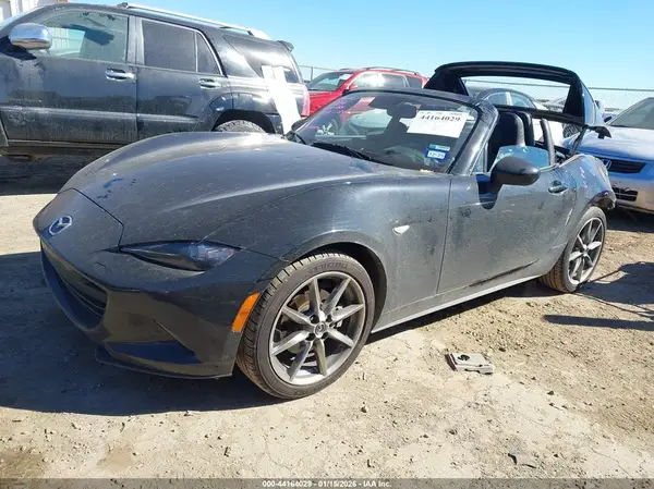 JM1NDAM76P0555083 2023 MAZDA MX-5 - Image 2