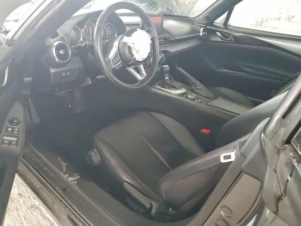 JM1NDAM78K0300038 2019 MAZDA MX-5 - Image 8