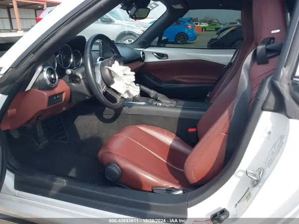 JM1NDAM78K0302436 2019 MAZDA MX-5 - Image 8