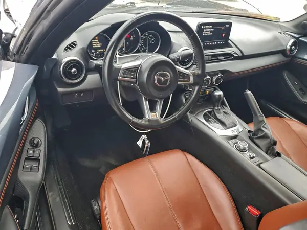 JM1NDAM78N0500700 2022 MAZDA MX-5 - Image 8