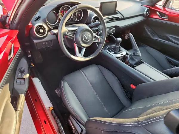 JM1NDAM79M0460349 2021 MAZDA MX-5 - Image 8
