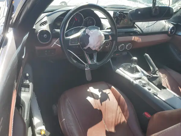 JM1NDAM7XH0102635 2017 MAZDA MX-5 - Image 8