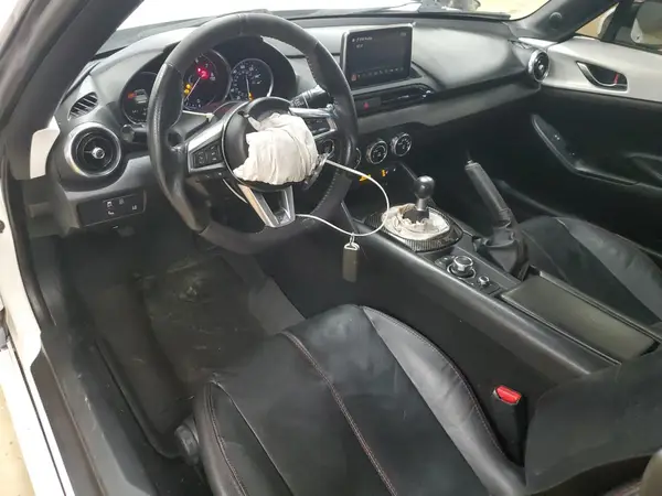 JM1NDAM7XH0106197 2017 MAZDA MX-5 - Image 8