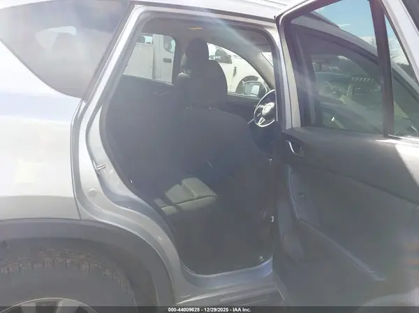 JM3KE4CY2G0611460 2016 MAZDA CX-5 - Image 8