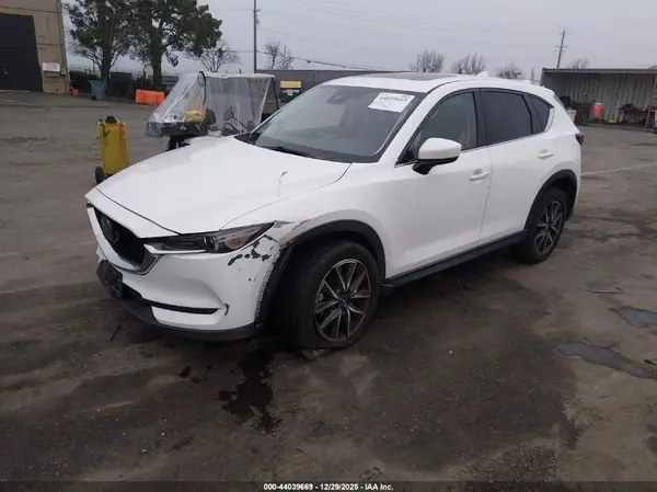 JM3KFADMXJ0302205 2018 MAZDA CX-5 - Image 2
