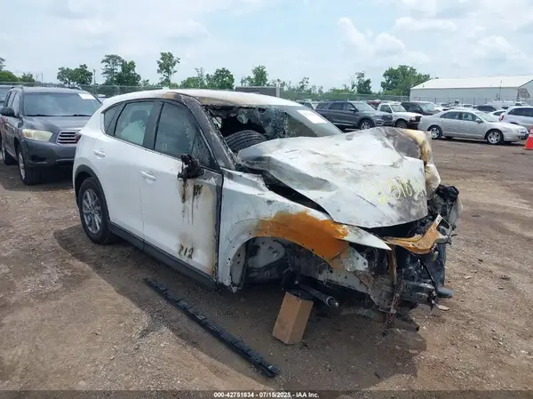 JM3KFBAM8N1526471 2022 MAZDA CX-5 - Image 1