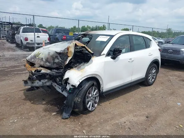 JM3KFBAM8N1526471 2022 MAZDA CX-5 - Image 2