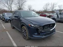 JM3KFBCMXJ0403011 2018 MAZDA CX-5