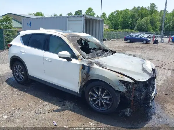 JM3KFBDM4J0445186 2018 MAZDA CX-5 - Image 1