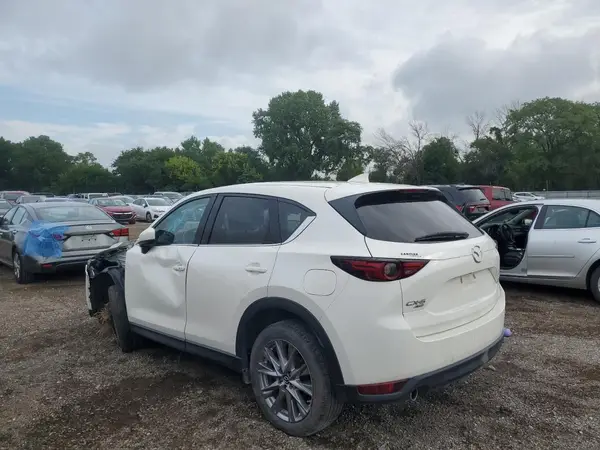 JM3KFBDM8K0677047 2019 MAZDA CX-5 - Image 2