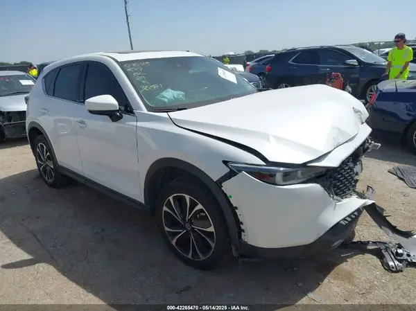 JM3KFBEM3N1576592 2022 MAZDA CX-5 - Image 1