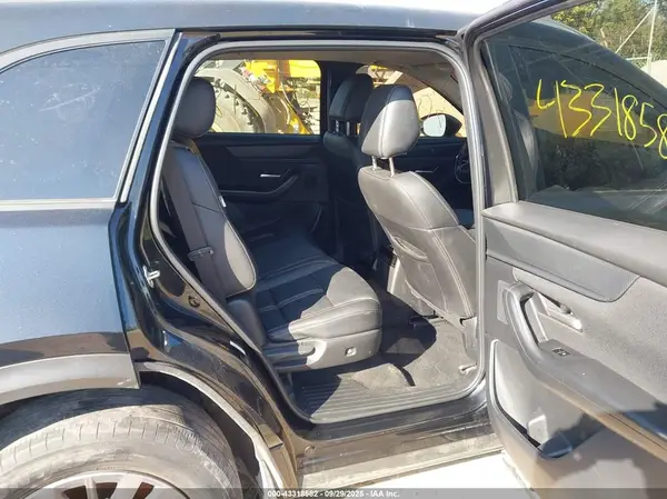JM3KKAHD0R1114871 2024 MAZDA CX-90 - Image 8