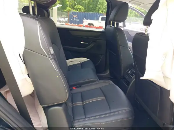 JM3KKAHD4R1142933 2024 MAZDA CX-90 - Image 8