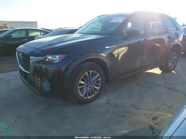 JM3KKAHD8T1352975 2026 MAZDA CX-90 - Image 2