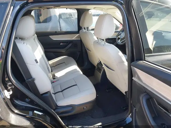JM3KKBHA1R1113627 2024 MAZDA CX-90 - Image 8