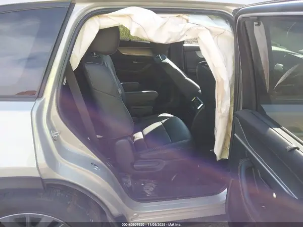 JM3KKBHD0R1176972 2024 MAZDA CX-90 - Image 8