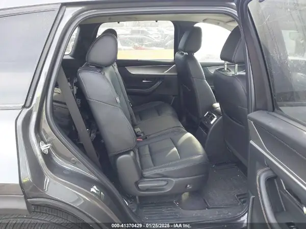 JM3KKBHD0R1186840 2024 MAZDA CX-90 - Image 8