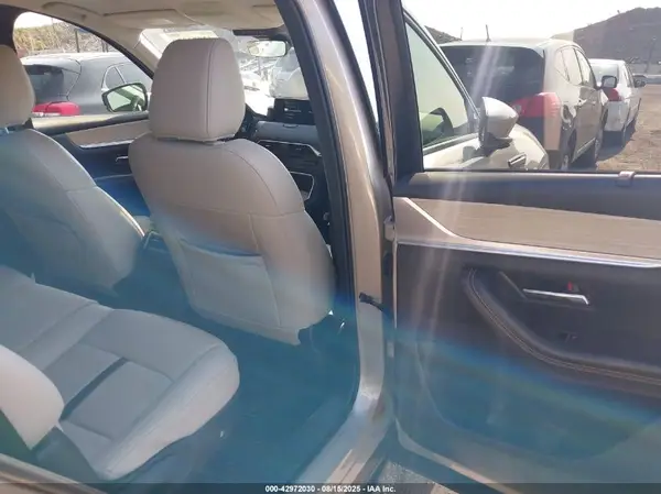 JM3KKBHD5R1118744 2024 MAZDA CX-90 - Image 8