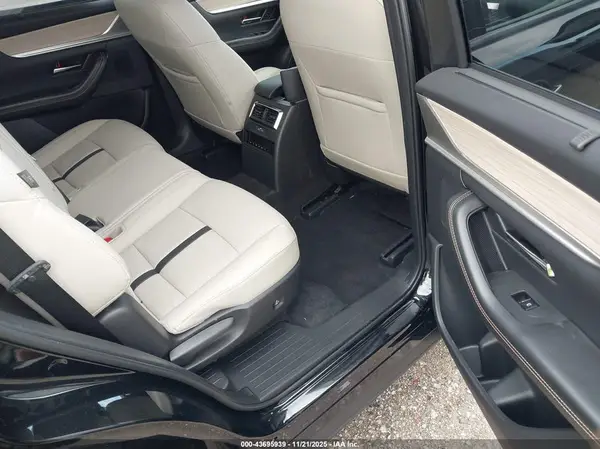 JM3KKBHD5S1229770 2025 MAZDA CX-90 - Image 8