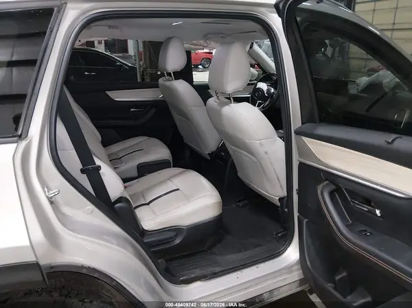 JM3KKBHD6S1212993 2025 MAZDA CX-90 - Image 8