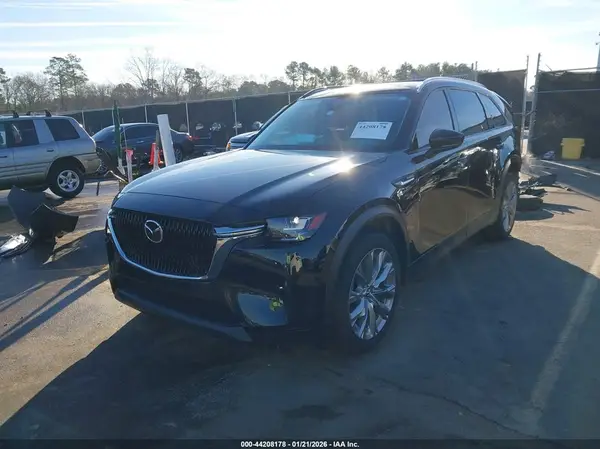 JM3KKBHD6T1350017 2026 MAZDA CX-90 - Image 2