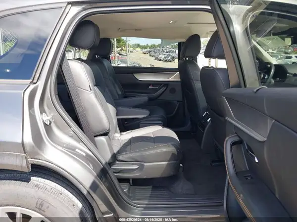 JM3KKBHD7R1117708 2024 MAZDA CX-90 - Image 8
