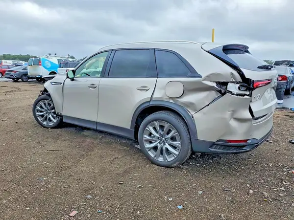 JM3KKBHD8T1388851 2026 MAZDA CX-90 - Image 2