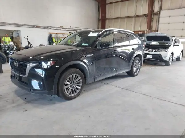 JM3KKCHD1R1124899 2024 MAZDA CX-90 - Image 2