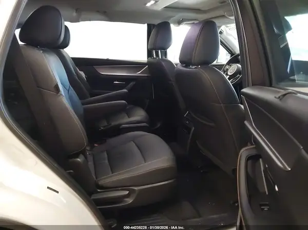 JM3KKCHD4R1123973 2024 MAZDA CX-90 - Image 8