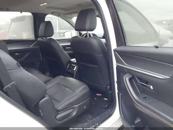 JM3KKCHD4R1149179 2024 MAZDA CX-90 - Image 8