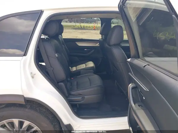JM3KKCHD5R1111024 2024 MAZDA CX-90 - Image 8